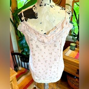 Beautiful babydoll feminine tank top with frills and flowers!